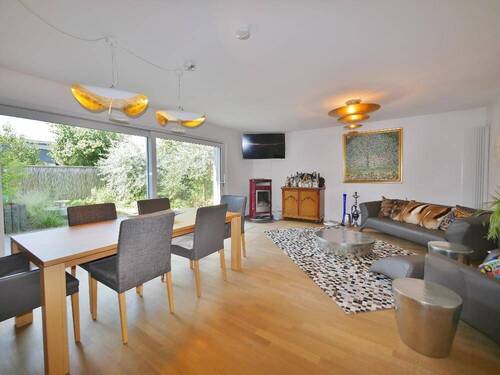 Wohnzimmer - Einfamilienhaus mit 200,00 m² in Erkrath zum Kaufen