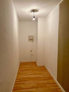 Abstellfläche im Flur - 