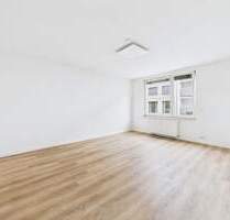 Lichtdurchflutete, moderne 2-Zimmer Wohnung mit Aufzug und Einbauküche im Stadtkern von Wiesbaden!