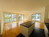 Grandioses Wohnzimmer - TOP-Lage in Berlin-Mitte, Scheunenviertel, 140 qm, 3 Zi. + 2 Loggien + Terrasse