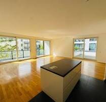 TOP-Lage in Berlin-Mitte, Scheunenviertel, 140 qm, 3 Zi. + 2 Loggien + Terrasse