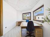 Büro 1 - 