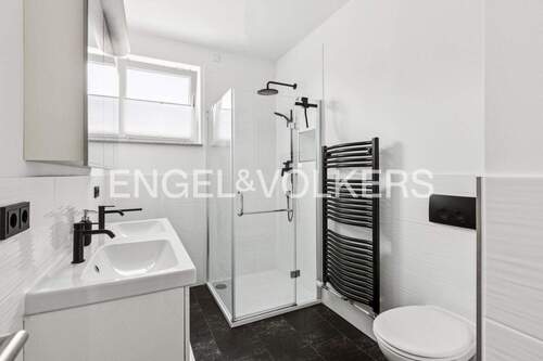 Bad im EG - 6 Zimmer Einfamilienhaus in Mühlenbecker Land