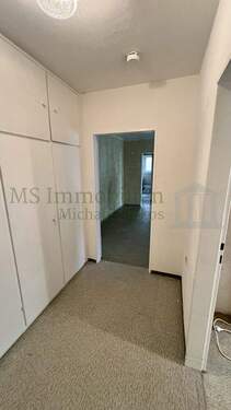 Flur 1 - 2 Zimmer Etagenwohnung zur Miete in Haßfurt