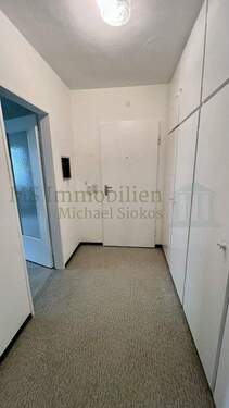 Flur 1 Ansicht 2 - 2 Zimmer Etagenwohnung in Haßfurt