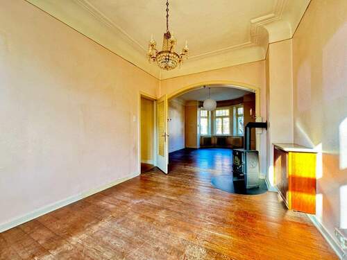 Wohn-Essbereich mit Kaminanschluss - 5 Zimmer Mehrfamilienhaus, Wohnhaus in Hamburg / Heimfeld