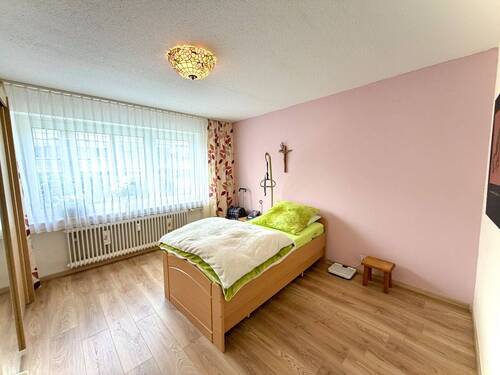 Schlafzimmer - 2 Zimmer Etagenwohnung in Langenfeld