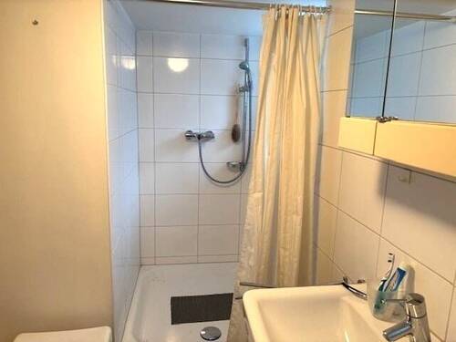 Duschbad im Souterrain - 