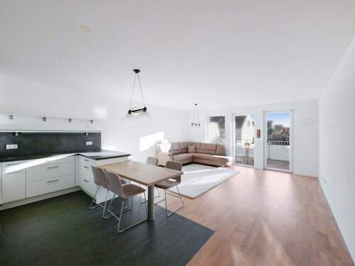 Kochen/ Wohnen - 3 Zimmer Etagenwohnung zum Kaufen in Burghausen