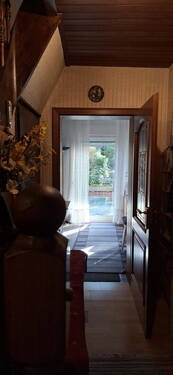 Blick aus dem Flur - 2 Zimmer Reihenendhaus in Berlin