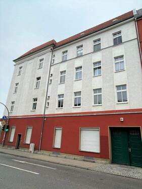 Hausansicht - Charmante 1-Zimmer-Wohnung mit Galerie und gemütlichem Flair