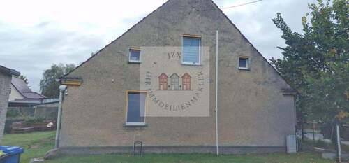 Giebel - 1 Zimmer Mehrfamilienhaus, Wohnhaus zum Kaufen in Zechin