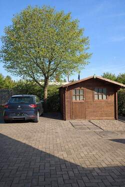 Stellplatz / Geräteschuppen - 7 Zimmer Reihenendhaus zum Kaufen in Achim