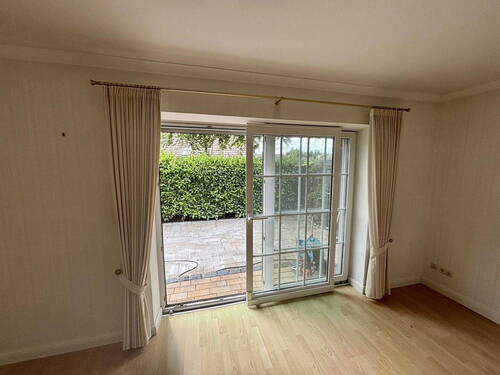 WZ mit Ausgang zur Terrasse - 