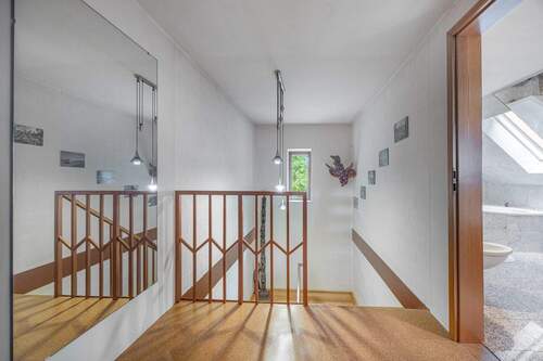 Im Dachgeschoss erwartet Sie - 