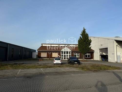 Stellplätze - Halle zur Miete in Dessau-Roßlau