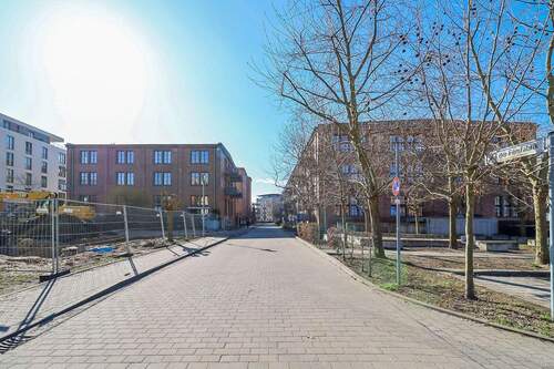 Zuwegung zum Stellplatz - Garage, Stellplatz in Berlin