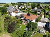 Ansicht - Einfamilienhaus in ruhiger Lage mit Einliegerwohnung und Panorama-Garten!
