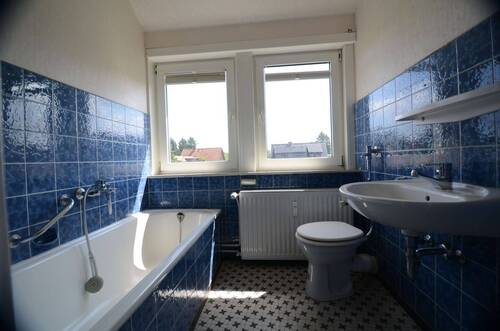 Badezimmer oben.JPG - 