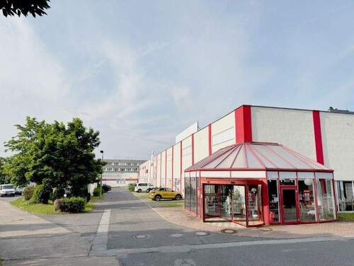 Gesamtobjekt von Nordost - Halle in Bautzen zum Kaufen