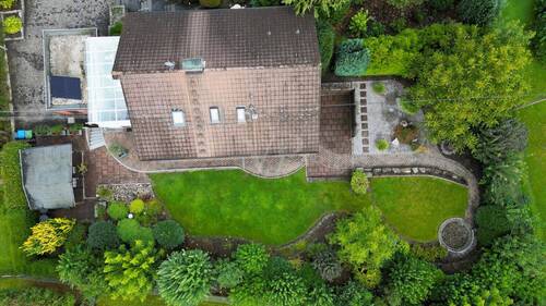 Vogelperspektive - 5 Zimmer Einfamilienhaus in Wilnsdorf