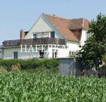 Sofortbezug möglich - Doppelhaushälfte mit Charme und Potential in Radebeul