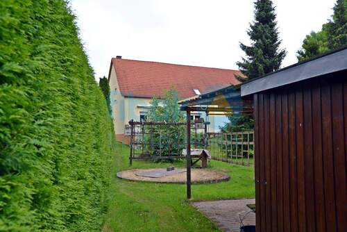 Garten Laube - 4 Zimmer Doppelhaushälfte zum Kaufen in Kitzscher