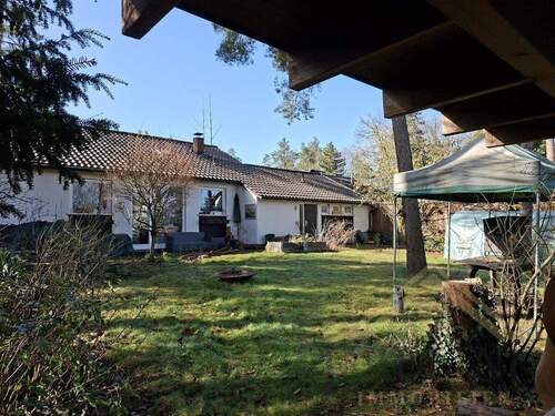 Grundstück hinten - 