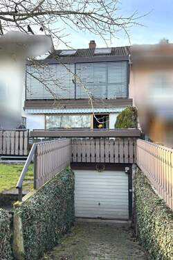 Gartenseite mit Zugang UG (Garage) - 4 Zimmer Reihenmittelhaus zum Kaufen in Plüderhausen