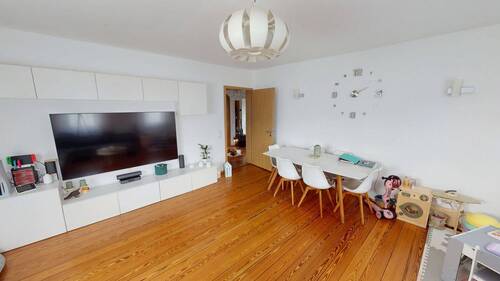 Wohn- & Essbereich - Großzügige 3-Zimmer-Wohnung mit Südbalkon - stilvoll wohnen im Altbauflair in WeilheimTeck