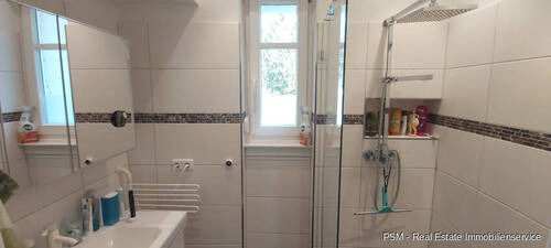 Duschbad mit Tageslicht - 