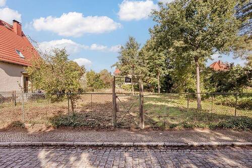 Straßenfront - Grundstück zum Kaufen in Teltow