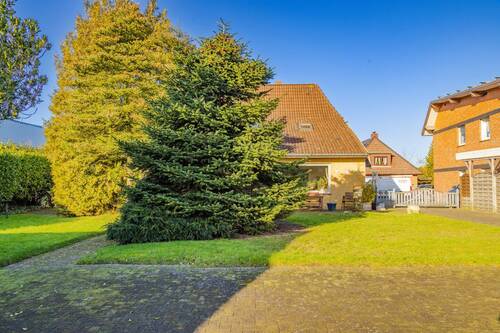 Rückansicht - Mehrfamilienhaus, Wohnhaus mit 240,00 m² in Tellingstedt zum Kaufen