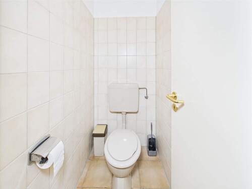 Gäste-WC (aktuell WC 1) - 