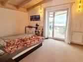 Schlafzimmer mit Zugang Terrasse - 