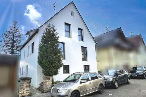 Ansicht Haus - Hochwertig saniertes Dreifamilienhaus in zentraler Lage von Schwaikheim