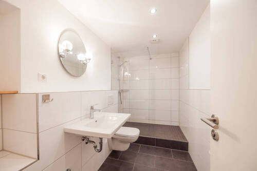 Modernes Duschbad - 