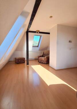 Wohnzimmer - Etagenwohnung mit 50,90 m² in Probstzella zum Kaufen