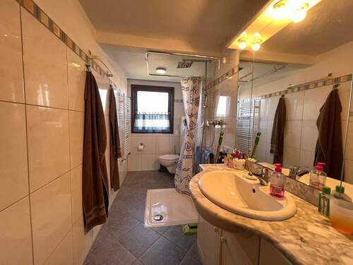 Badezimmer Dachgeschoss - 