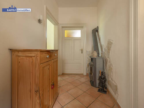 Flur - 1 Zimmer Mehrfamilienhaus, Wohnhaus in Nordstemmen