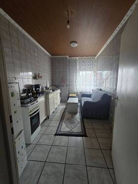 20251210_122119 - 3 Zimmer Etagenwohnung in Duisburg