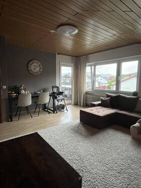 Bild 1 - Helle schöne 3 Zi-Whg. mit Balkon und EBK