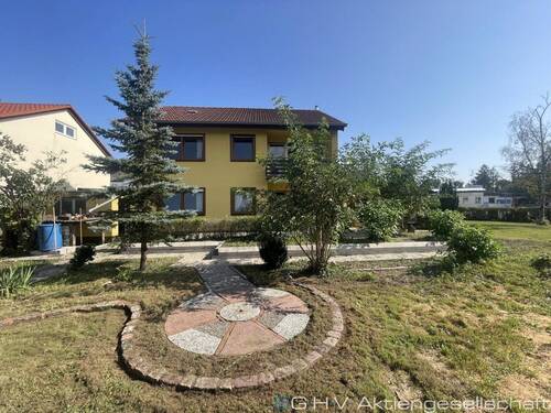 Rückansicht mit Garten 1 - 5 Zimmer Einfamilienhaus in Sandhausen