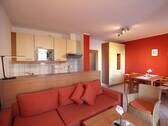Wohnraum - Nur 150m bis zum Strand - farbenfrohe 2-Zimmer-Wohnung in Cuxhaven