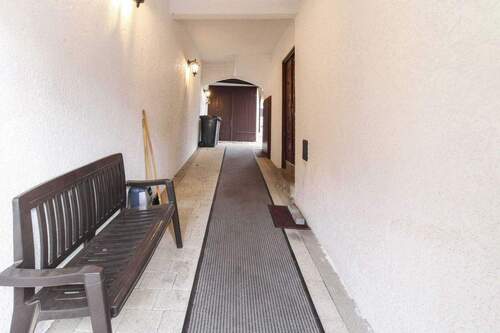 Zugang Garage, Werkstatt, Innenhof - 