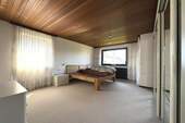 Schlafzimmer mit Balkon - 
