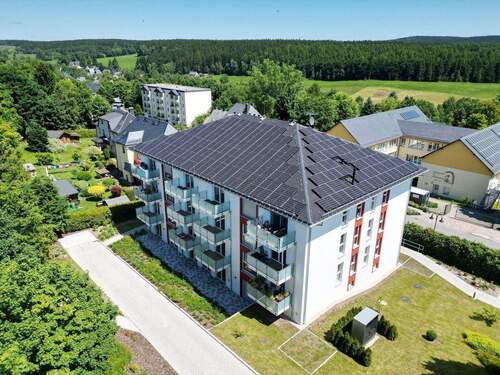 Hausansicht - 3 Zimmer Etagenwohnung in Grünhain-Beierfeld