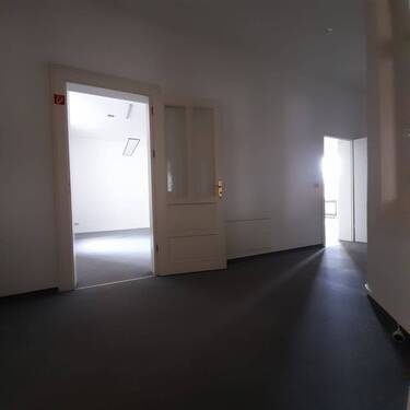 3b68c5de-516e-4915-9425-d98fefb898a9.jpeg - 2 Zimmer Büro in Gotha
