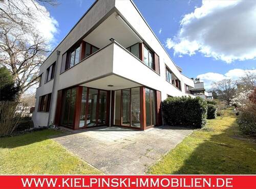 Moderne Architektur - Haus im Haus: Moderne 3-5-Zi.-Maisonette-ETW mit SüdWest-Terrasse, Garten und TG-Stellplatz