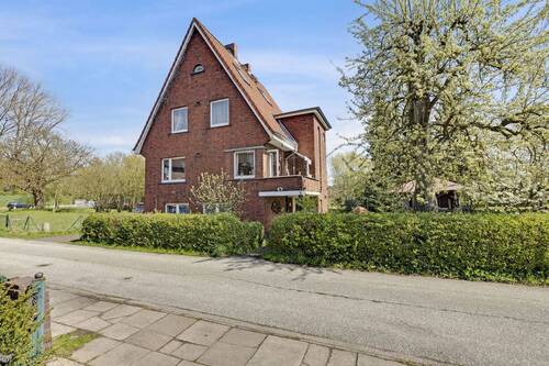 Hausansicht - *** RESERVIERT *** Zwischen Elbe und Großstadt - Familienhaus in ruhiger Lage von Finkenwerder